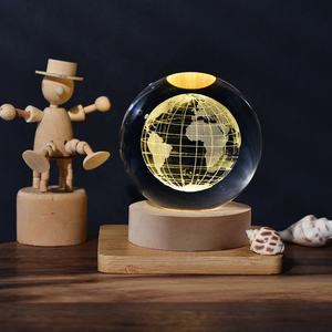 Lampe de nuit boule de cristal 3D Art déco lumière chaude écologique chargeur mural USB compact sortie 5V1A pour la décoration intérieure - Product Image 4