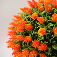 Bunga aster merah buatan, bola gantung berkebun tanaman bumi hijau buatan taman, dekorasi pernikahan dan rumah