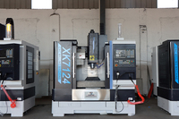 Petite fraiseuse CNC à 5 axes XK7124 VMC CNC XH7121 Mini fraiseuse CNC verticale