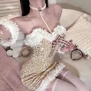 طقم ملابس داخلية مثير من 3 قطع لعيد الميلاد، قميص نوم قصير مخملي بظهر مكشوف ومزين بالترتر، تنورة قصيرة مثيرة - Product Image 6