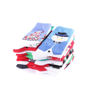 Chaussettes de Noël originales et moches, antibactériennes, unisexes, bon marché, nouvelle année, rouge, pour femmes, vente en gros - Product Image 5
