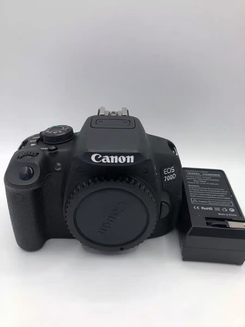 EOS 700D Original Canons Second hand Used Camera DSLR Professional Digital Camera with battery and battery charger