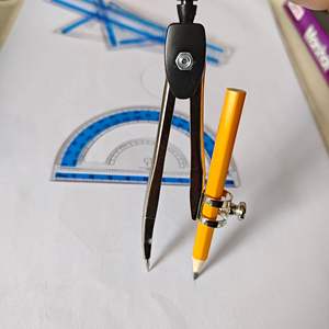 Papeterie <span class=keywords><strong>en</strong></span> <span class=keywords><strong>gros</strong></span> d'usine 9 pièces ensembles mathématiques géométrie ensembles mathématiques de règles et boussole avec boîte <span class=keywords><strong>en</strong></span> fer blanc - Product Image 4