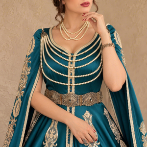 Robe longue en velours brodé prune, col en V, drapés de perles, manches cape fendues, ceinture dorée ornée, coupe ample respirante pour femme - Product Image 1