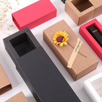 Boîte cadeau personnalisée en carton kraft avec logo recyclé, revêtement UV, doublure en éponge et fermeture magnétique pour échantillons de parfum