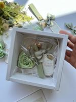 Porte-clés de luxe en rose éternelle faite à la main - Boîte cadeau de fleurs éternelles écologiques et longue durée