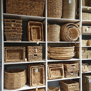 Round Shape Woven Wicker <b>Basket</b> with Handle Portable Picnic Hamper for <b>Bread</b> and Fruits Storage - Product Image 5