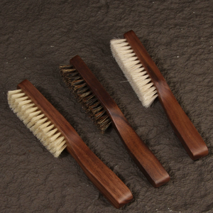 <span class=keywords><strong>Brosse</strong></span> à cheveux en bois de noyer de haute qualité <span class=keywords><strong>brosse</strong></span> à <span class=keywords><strong>barbe</strong></span> <span class=keywords><strong>brosse</strong></span> à poils de sanglier pour Berad et peigne à cheveux courts - Product Image 2