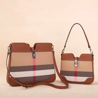 Sac fourre-tout fabriqué en Chine, personnalisable (OEM), avec une bandoulière unique et une bandoulière croisée, en cuir de vachette et lin, sacs à main pour femmes