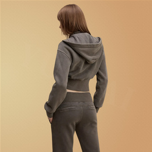 Set Due Pezzi Personalizzato da <span class=keywords><strong>Donna</strong></span>: <span class=keywords><strong>Felpa</strong></span> Corta <span class=keywords><strong>con</strong></span> <span class=keywords><strong>Zip</strong></span> Vintage e Pantaloni a Zampa in Puro Cotone 100% Tinta Unita Effetto Acid-Washed - Product Image 5