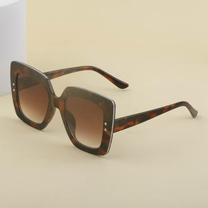 แว่นกันแดดแฟชั่นทรงโอเวอร์ไซส์สำหรับผู้หญิง รุ่น JW-D2845 ป้องกันรังสียูวี 400 เลนส์พีซี สไตล์อินสตาแกรม สตรีทแวร์ - Product Image 5