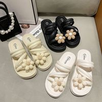 Summer Joker Net Red pour Pantoufles pour Femmes New Korean Family Daisy Bathroom Beach Shoes Non-Slip Floral Design
