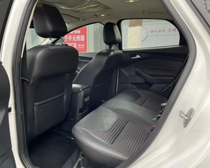 <span class=keywords><strong>2017</strong></span> Changan Ford Focus 1.6L 125 automatique attrayant utilisé berline compacte à hayon Mini intérieur foncé gaz/essence direction gauche - Product Image 6