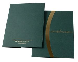 Unieke Luxe Custom Reliëf Logo Presentatie Mappen Zwart Tri Fold Presentatie Map Mappen Met Business Card Slot