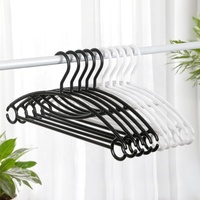 Cintres à vêtements en plastique blanc personnalisés avec logo, 39,5 cm, antidérapants, semi-circulaires, sans couture, gain de place, pour rangement dans le placard