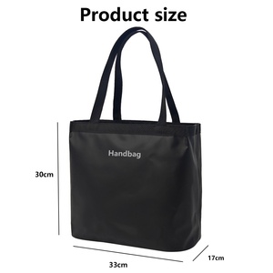 <span class=keywords><strong>Sac</strong></span> fourre-tout imperméable en PVC, capacité 16L, design pliable portable avec poche intérieure zippée pour la natation et les activités de plein air - Product Image 2