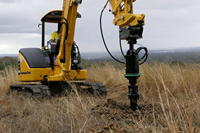 Foreuse hydraulique puissante à couple élevé avec cylindre en acier pour excavatrice de 3 à 5 tonnes, pour le creusement de fondations et le forage de trous de poteaux