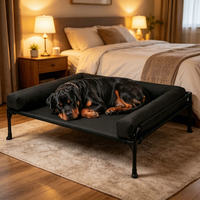 Tragbares Outdoor-Hundebett mit Kühlender Netzstruktur und Komfortablem Polsterkissen für Camping