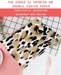 Un sofisticato taccuino per il ricercatore accademico e meticoloso - Product Image 3