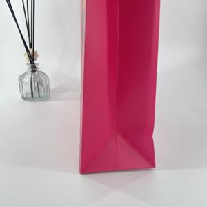 Bolsa con asa de papel impresa personalizada a bajo precio y éxito de ventas - Product Image 3