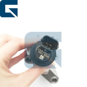 F00BC80045 F00BC80046, VOE21040258 21040258, 02113830 0928400670 Régulateur de carburant / Bloc de commande - Product Image 4