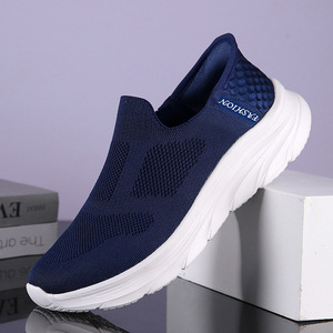 Chaussures de marche pour hommes, style slip-on, en maille, sans lacets, baskets décontractées, légères et confortables, vente en gros, en stock - Product Image 1
