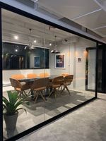 Cloisons de bureau en verre avec portes, panneaux muraux transparents, murs en herbe et murs artificiels pour entrepôts et bureaux