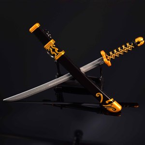 22CM japanische Samurai Sakura <span class=keywords><strong>Oni</strong></span> Maske Katana Voll metall Zink legierung Schlüssel bund Sammler Schreibtisch Dekoration Anime-inspiriertes Handwerk - Product Image 5