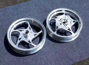 Ruedas Supermoto, Ruedas de Conversión con Frenos de Disco Delanteros y Traseros, Ruedas de Aluminio Grabadas por CNC para Honda Giorno - 122.5J/122.15J - Product Image 4