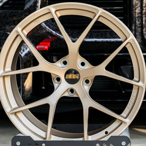 Jantes monobloc forgées de style <span class=keywords><strong>BBS</strong></span> <span class=keywords><strong>FI</strong></span>-R Evo améliorées avec une résistance accrue pour la conversion de voitures de course - Product Image 1