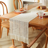 Chemin de table moderne et simple en coton et lin tissé, motif rayé ajouré, style bohème, avec pompons, durable, écologique et lavable pour la maison
