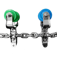 Chaîne de convoyeur soudée en acier inoxydable avec finition zinc pour abattoir, avec poulie de suspension en nylon