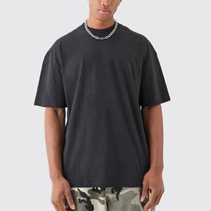 เสื้อยืดคอตตอนวินเทจพิมพ์โลโก้ตามสั่ง สไตล์ฮิปฮอป ทรงโอเวอร์ไซส์ คอเสื้อยาวพิเศษ ลายกราฟิกโกธิคด้านหลัง - Product Image 3