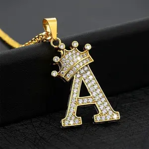 Hip Hop donna uomo gioielli ottone placcato oro 18 carati Micron placcato Cubic Zirconia corona 26 lettera pendente collana