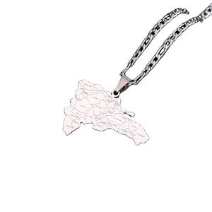 <span class=keywords><strong>Mapa</strong></span> <span class=keywords><strong>de</strong></span> moda <span class=keywords><strong>de</strong></span> acero inoxidable <span class=keywords><strong>de</strong></span> la República Dominicana con colgante <span class=keywords><strong>de</strong></span> nombre <span class=keywords><strong>de</strong></span> ciudad, collares, joyería <span class=keywords><strong>de</strong></span> mapas <span class=keywords><strong>de</strong></span> país <span class=keywords><strong>de</strong></span> Color plateado/dorado - Product Image 2