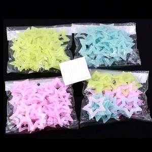 Pegatinas 3D Fluorescentes de Estrellas y Luna Baratas para Bolsas OPP, Brillan en la Oscuridad y son Populares - Product Image 2