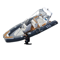 Bateau pneumatique de luxe certifié CE RIB-580C en fibre de verre et Hypalon, idéal pour la croisière, la pêche, le transport et les excursions.