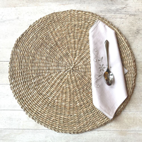 Prix usine Style rustique napperons tissés ronds naturels tapis de rotin en osier jonc de mer du Vietnam