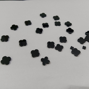 YZ personalizzare all'ingrosso portafortuna fiore di <span class=keywords><strong>agata</strong></span> nera fiore quattro foglie di trifoglio di pietra quattro foglie di trifoglio gemme di onice nero naturale - Product Image 3