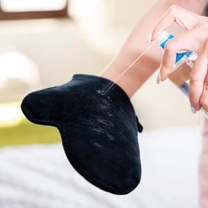 Gant de bronzage autobronzant avec applicateur pour <span class=keywords><strong>le</strong></span> visage et <span class=keywords><strong>le</strong></span> dos <span class=keywords><strong>Sac</strong></span> cosmétique et étui pour une application pratique du bronzage - Product Image 1