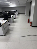 Plancher surélevé antistatique HPL de haute qualité pour salle informatique de centre de données