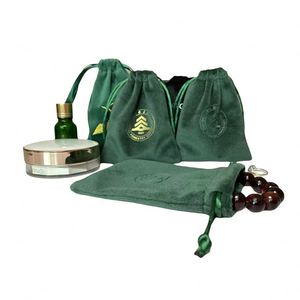 Pochette à bijoux en velours satiné de luxe avec logo gaufré recyclable, avec cordon de serrage, pour cadeaux - Taille et couleur personnalisables - Product Image 3