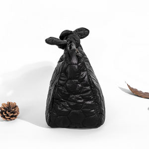 Bolso de Mano Acolchado para Mujer en Nailon Negro Cartera Ligera con Cierre para Dama Elegante Bolso de Hombro con Patrón Hexagonal - Product Image 5