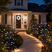 TSINYE Lot de 2 Lumières Solaires de Noël Décorations de Fêtes Lumières Solaires Extérieures pour Jardin Lumières de Chemin en Forme de Fraise pour Cour Jardin Patio
