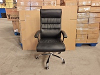 Chaise de bureau ergonomique à dossier haut en cuir PU noir rembourrée pour ordinateur