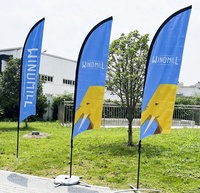 Vente en gros Grand drapeau volant en plumes de plage, base de support de poteau de bannière pour salon de coiffure en plein air, drapeaux et bannières promotionnels