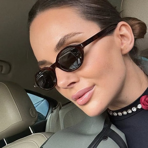 Gafas de Sol Redondas Retro Clásicas, Monturas Ovaladas Pequeñas, Gafas de Sol de Moda para Mujer, Logotipo Personalizado, Gafas de Sol de Alta Calidad - Product Image 4