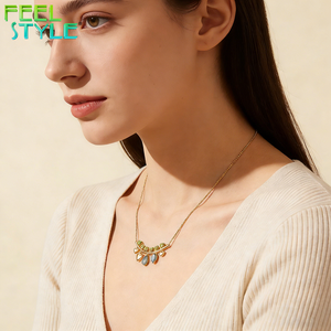 Collar Boho Chic con Barra Curva Chapada en Oro, Colgantes de Corazón y Lágrima de Circonia Cúbica, Collar Largo en Capas - Product Image 6