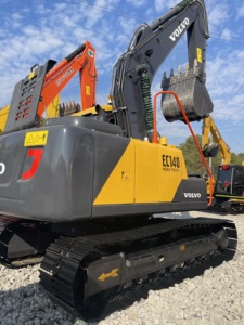 รถขุดไฮดรอลิก Volvo EC140 มือสอง นำเข้าจากต่างประเทศ น้ำหนัก 14 ตัน รุ่น EC140BLC EC140DL ชั่วโมงการใช้งานต่ำ สภาพดี - Product Image 2