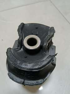 Pièces automobiles en gros, silentbloc de bras de suspension 48725-44051, silents de suspension de haute qualité pour Avensis Verso <span class=keywords><strong>ACM20</strong></span> - Product Image 4